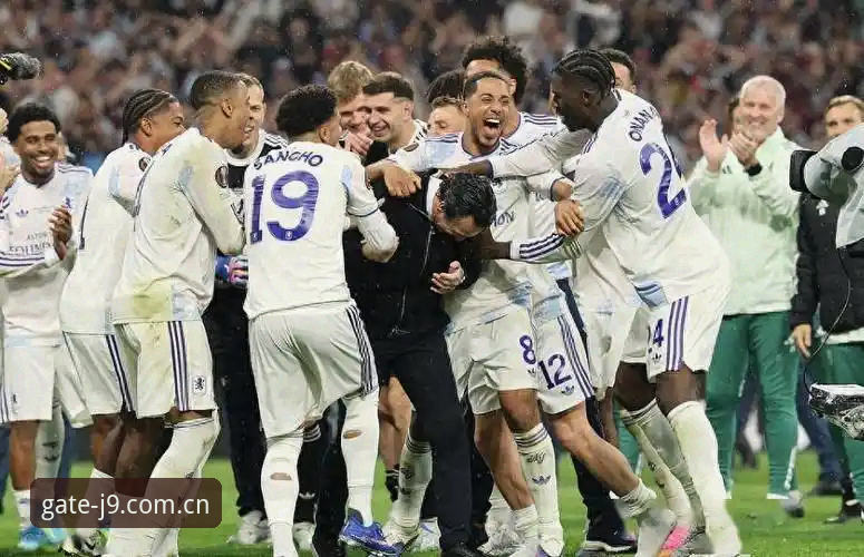 维拉3-0完胜弗赖堡夺欧联杯深度分析：埃梅里第5冠封神与30年冠军荒终结全解读